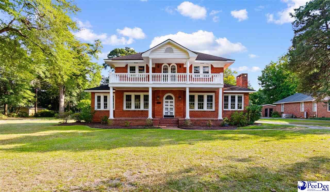 Property Photo: 910 Cherokee Rd SC 29501-4662