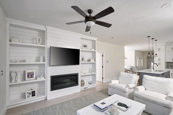 Property Photo:  16 Metacomet Rd 16  MA 02379 