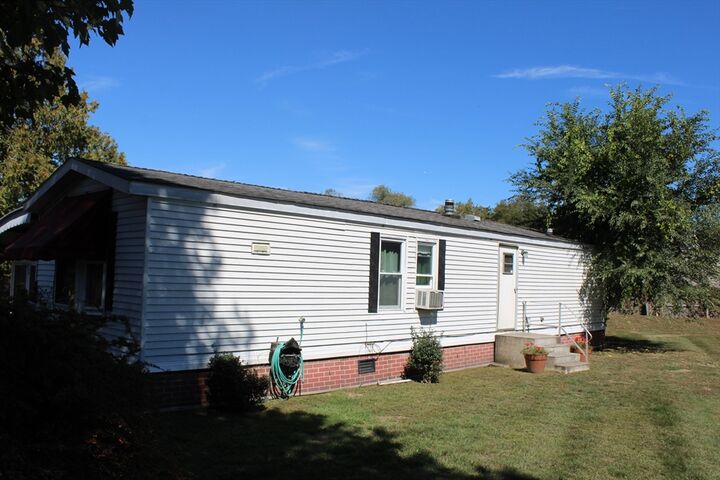 Property Photo:  75 South Street 3  MA 01370 