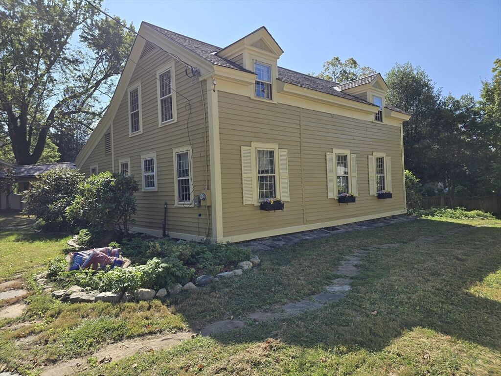 Property Photo:  105 Church St  MA 01082 