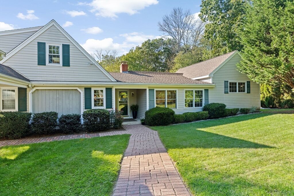 Property Photo:  250 River St  MA 02061 