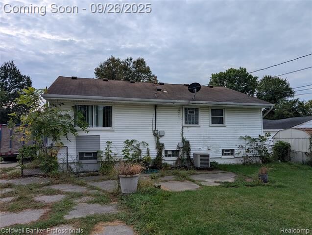 Property Photo:  263 N Walnut Street  MI 48043 