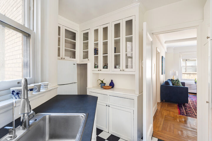 Property Photo: 111 E 75th Street 7C NY 10021