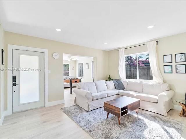 Property Photo:  1345 NE 14th Ave  FL 33304 