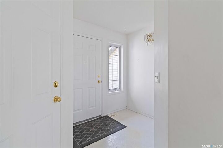 Property Photo:  110 Keevil Crescent 65  SK S7N 4N8 