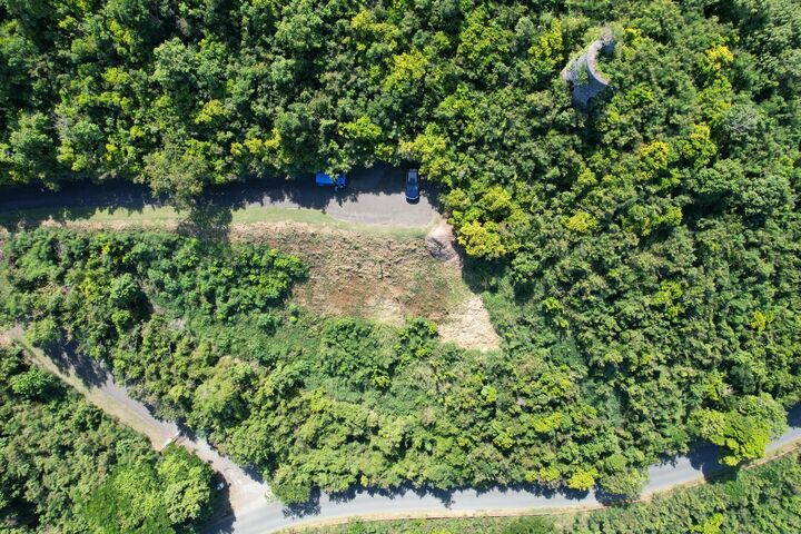 Property Photo:  36 Prosperity Nb  VI 00820