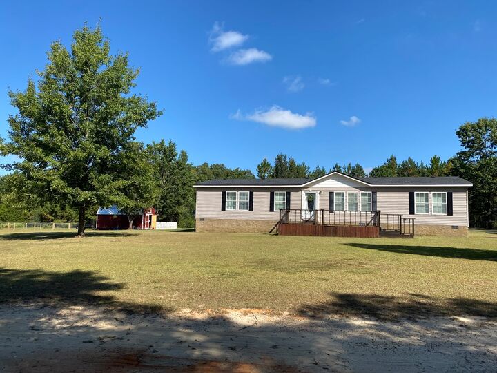 Property Photo:  1136 Cut Rd  GA 31716 