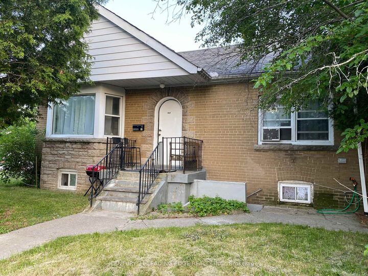 82 Meighen Avenue  Toronto ON M4B 2H5 photo