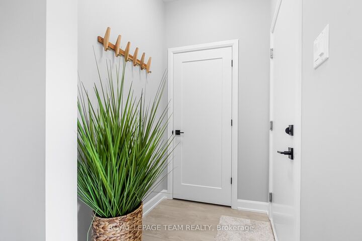 Property Photo: 354 Lewis Street W ON K0G 1N0