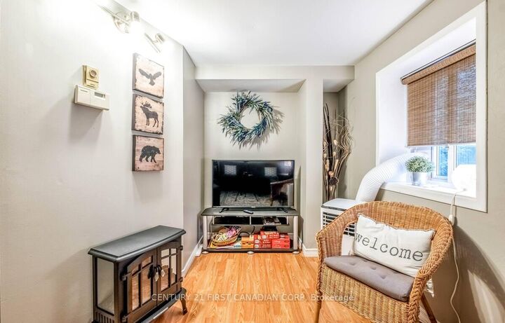 Property Photo:  705 Conservation Drive Unit A  ON N2J 3Z4 
