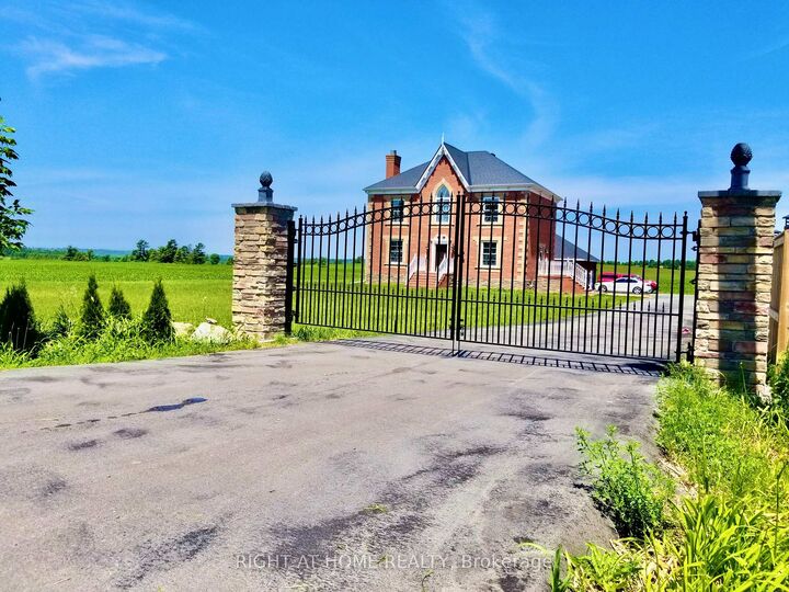 Property Photo: 376 Sandford Road ON L0C 1E0