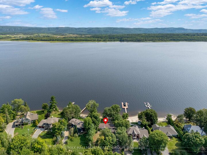 Photo de la propriété:  2860 Barlow Crescent  ON K0A 1T0