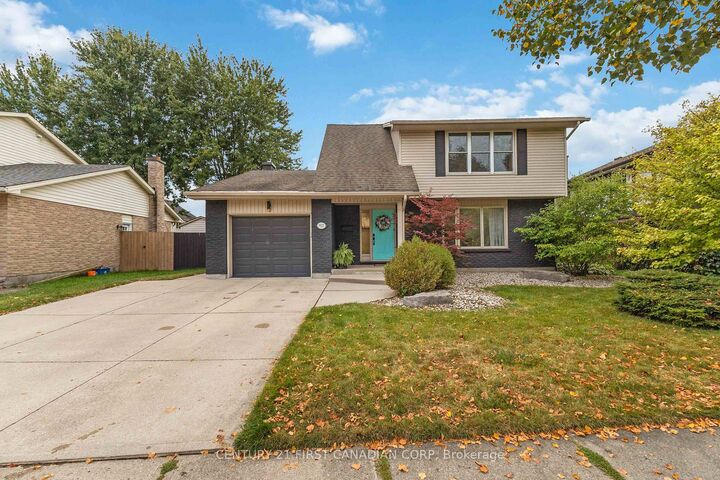 Photo de la propriété:  927 Farnham Road  ON N6K 1S2 