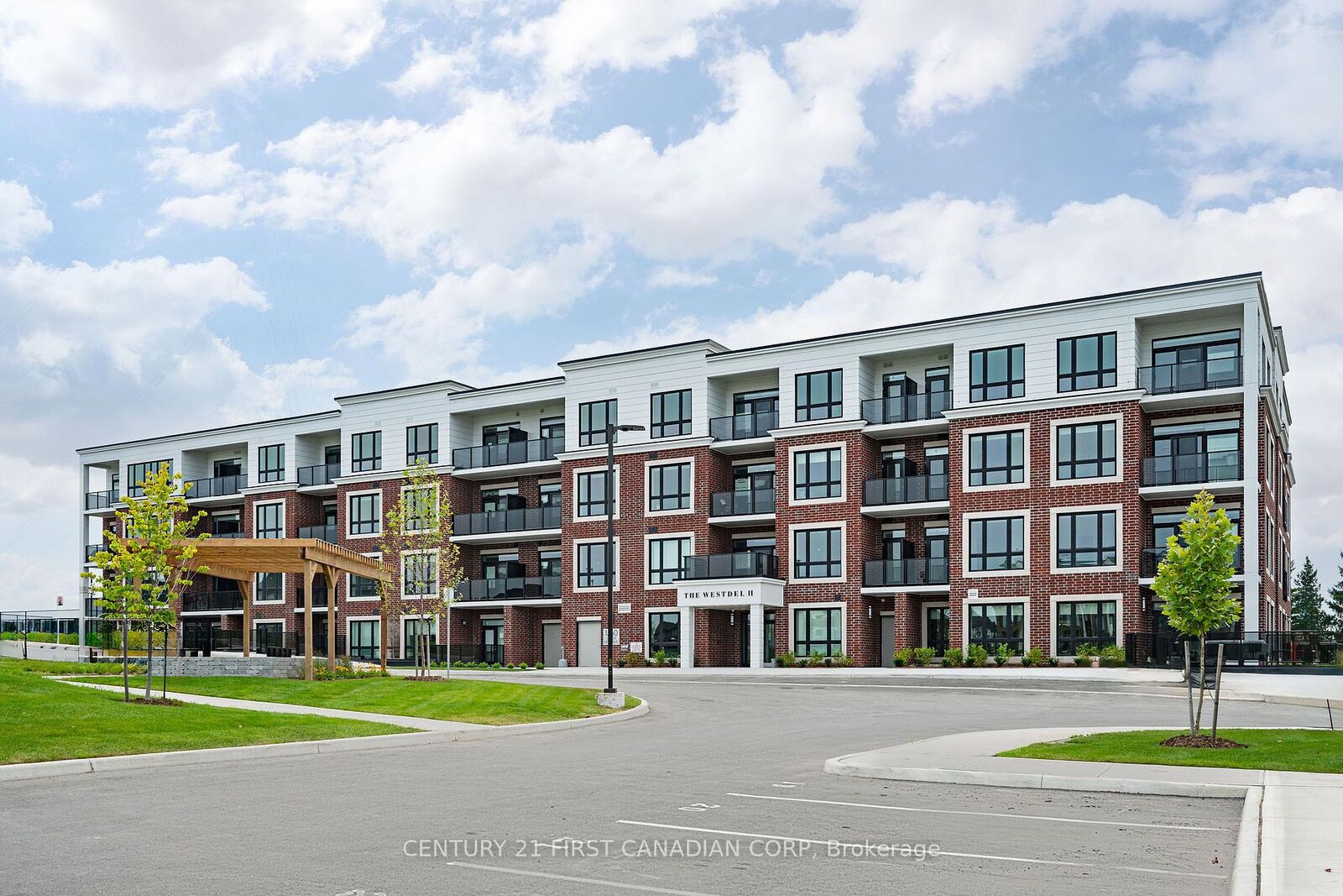 Property Photo:  1560 Upper West Avenue 308  ON N6K 0M4 