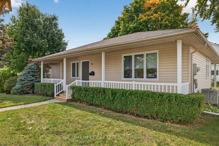 Property Photo: 18 Richmond Street ON N7G 2Y8