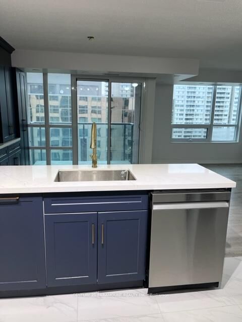 208 Enfield Place 1202  Mississauga ON L5B 0G8 photo