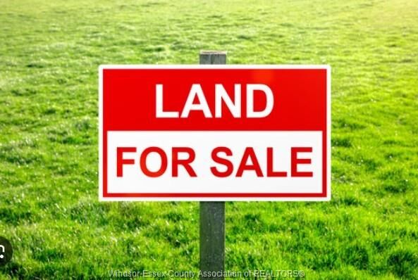 Property Photo:  405 Park Street  ON N7M 3S7 