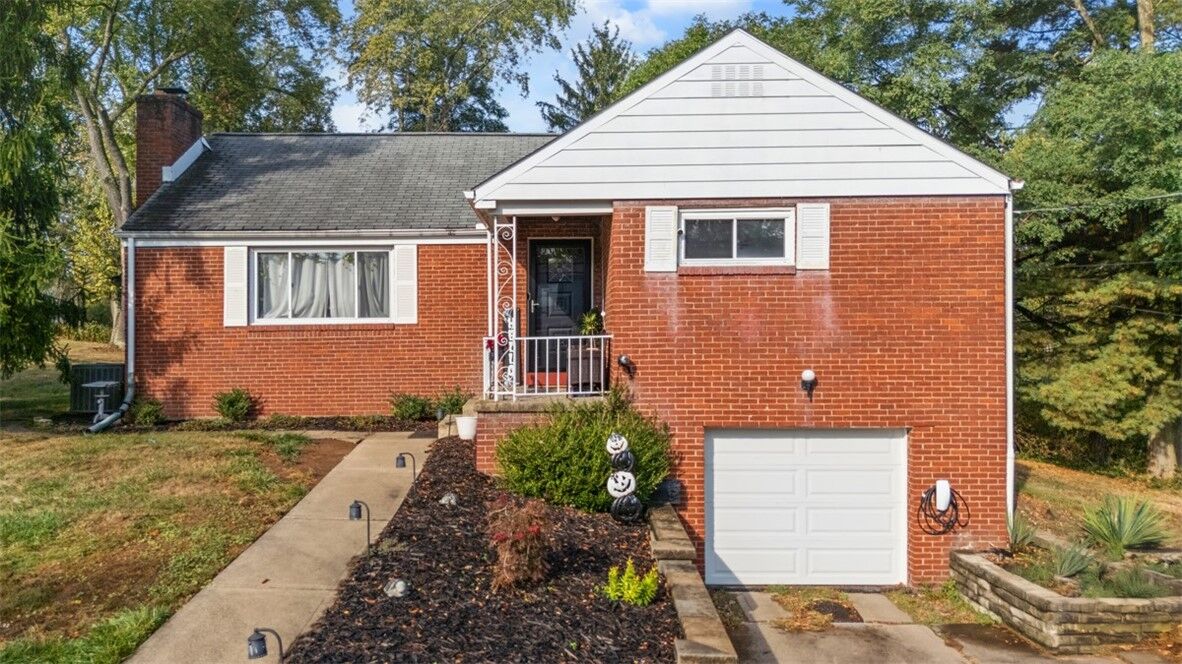Property Photo:  108 W Marshall Dr  PA 15215 