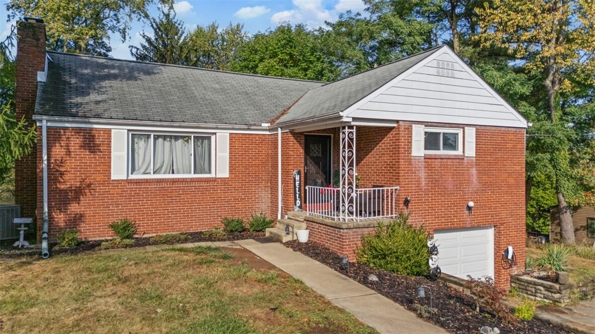 Property Photo:  108 W Marshall Dr  PA 15215