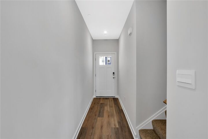 Property Photo: 130 Scotland Ln PA 16037