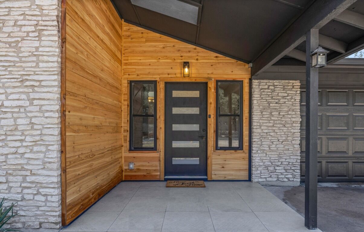 Property Photo:  2007 Matthews Lane  TX 78745 