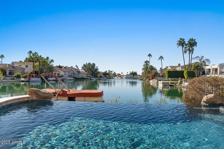 Property Photo:  1519 E Treasure Cove Drive  AZ 85234 