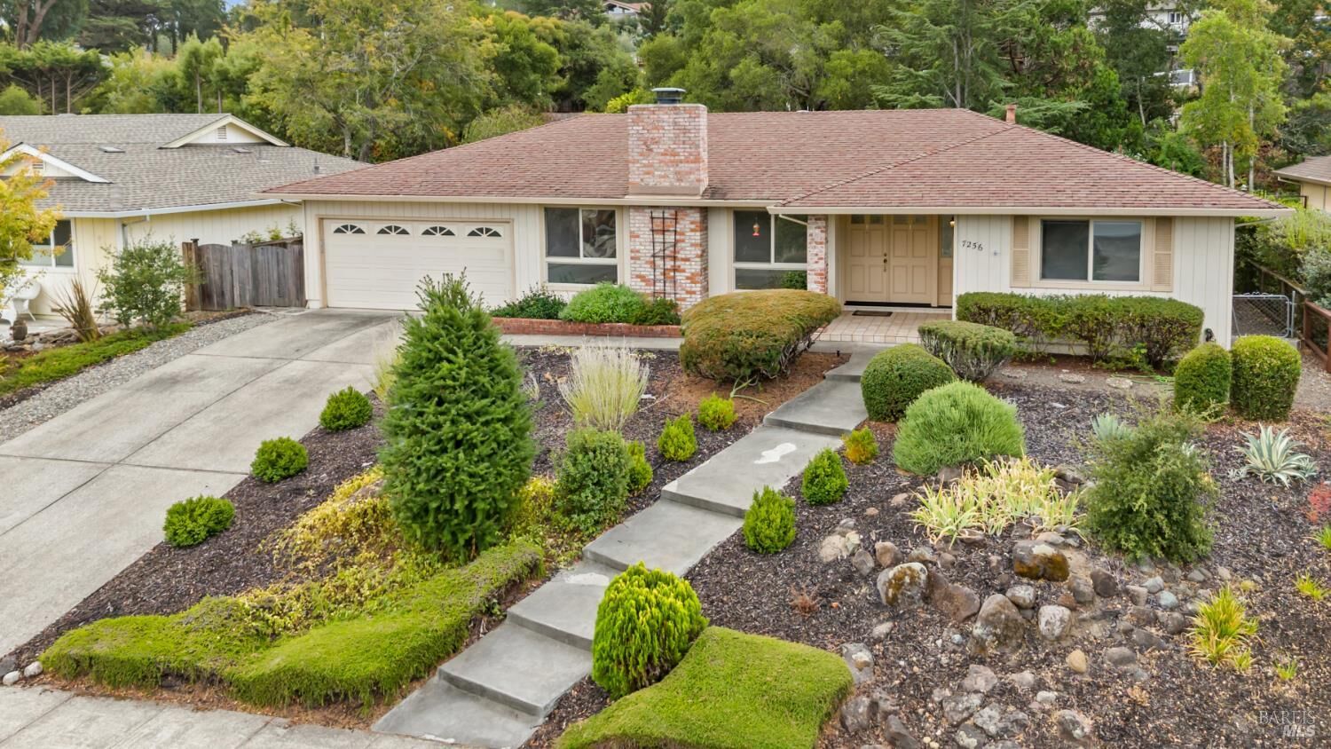 Property Photo:  7256 Oakmont Drive  CA 95409 