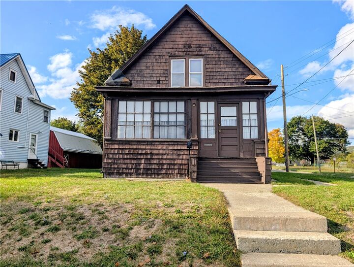 Property Photo:  423 E Thurston Street  NY 14901 