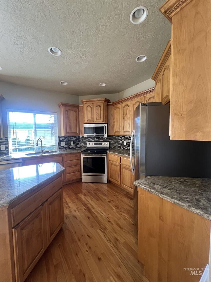 Property Photo:  1442 Stonecrest Court  ID 83301 