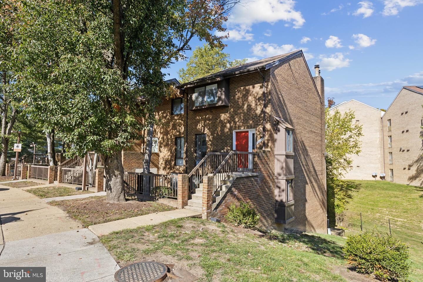 Property Photo:  3115 Hawthorne Drive NE 3115  DC 20017 