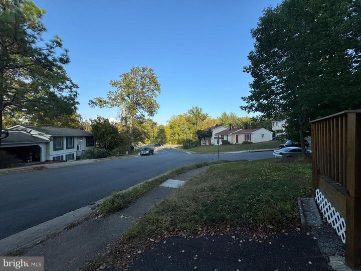 Property Photo:  615 Rockbridge Drive SE  VA 20175 