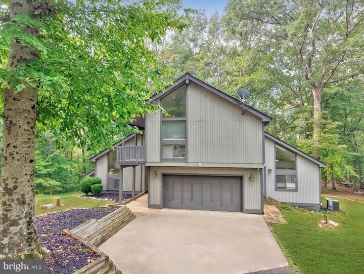 Property Photo:  6011 Occoquan Forest Drive  VA 20112 