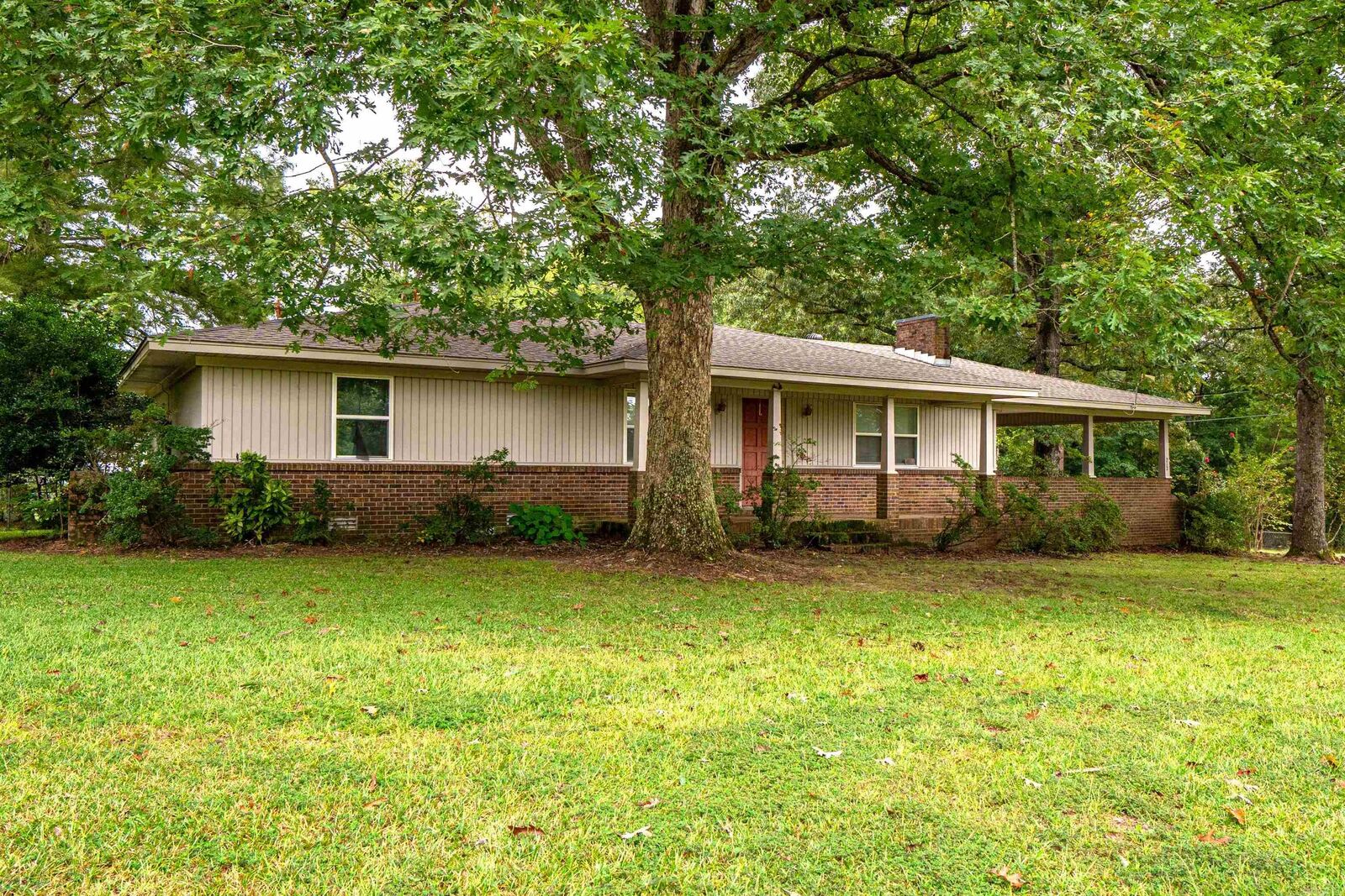 Property Photo:  212 Adriance Lane  AR 72104 