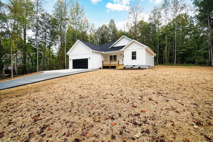 Property Photo: 812 Bridges Rd GA 30740