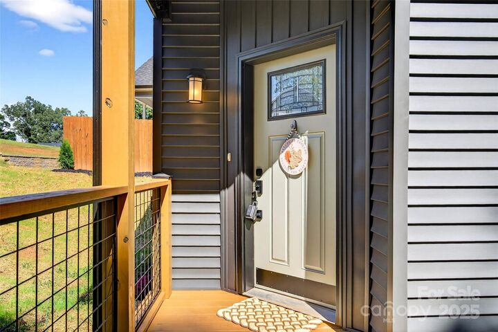 Property Photo:  354 Carolina Avenue 6  NC 28752 