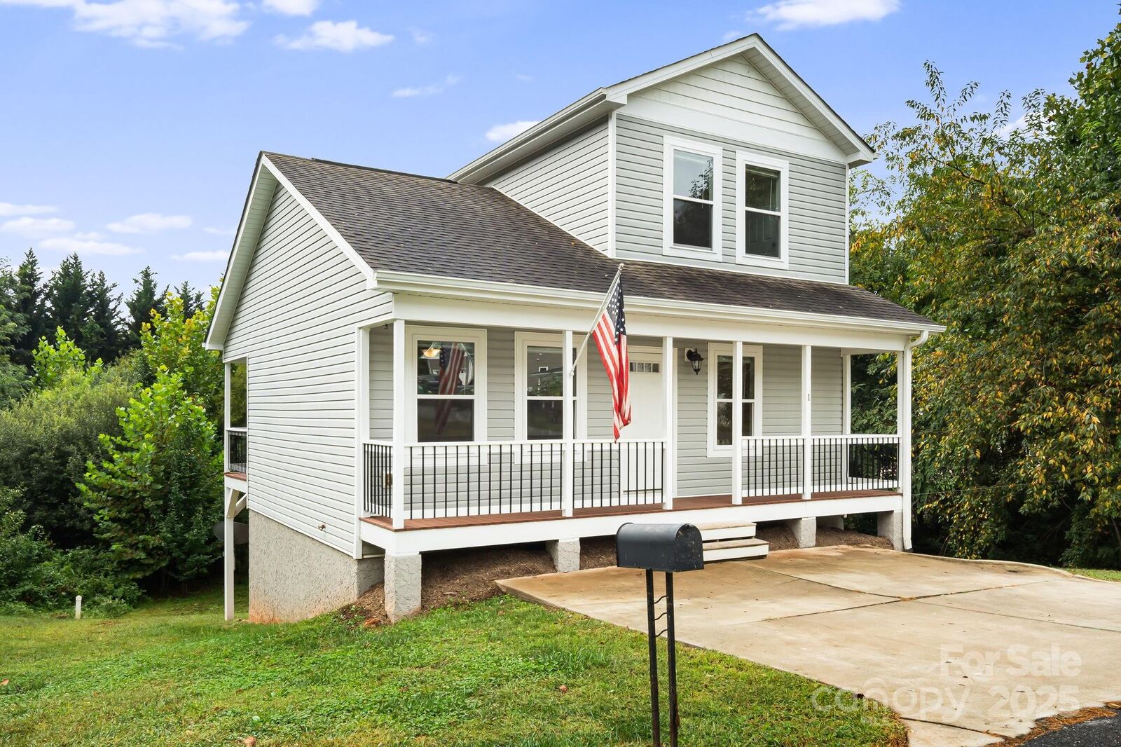 Property Photo:  1 Red Clover Drive  NC 28715 
