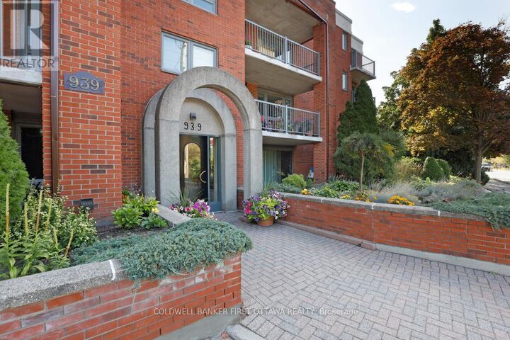 939 North River Road 303  Ottawa ON K1K 3V2 photo