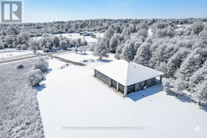 Property Photo:  456 Pine Grove Road  ON K0G 1K0 