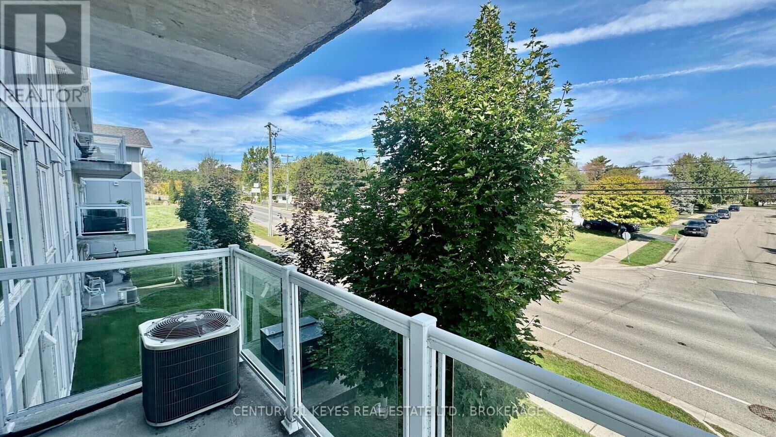 Property Photo:  665 King Street West 208  ON K7G 2H3 