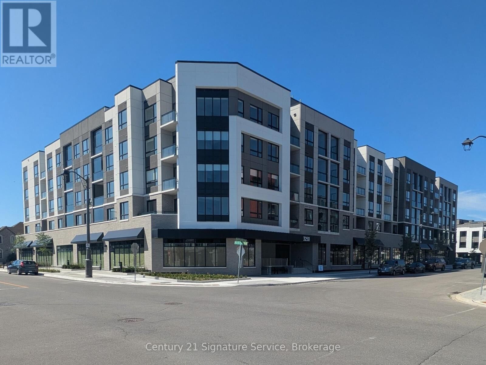 Photo de la propriété:  3250 Carding Mill Trail 205  ON L6M 1L3 