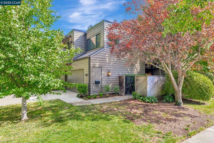 Property Photo:  1949 Highridge Ct  CA 94597 