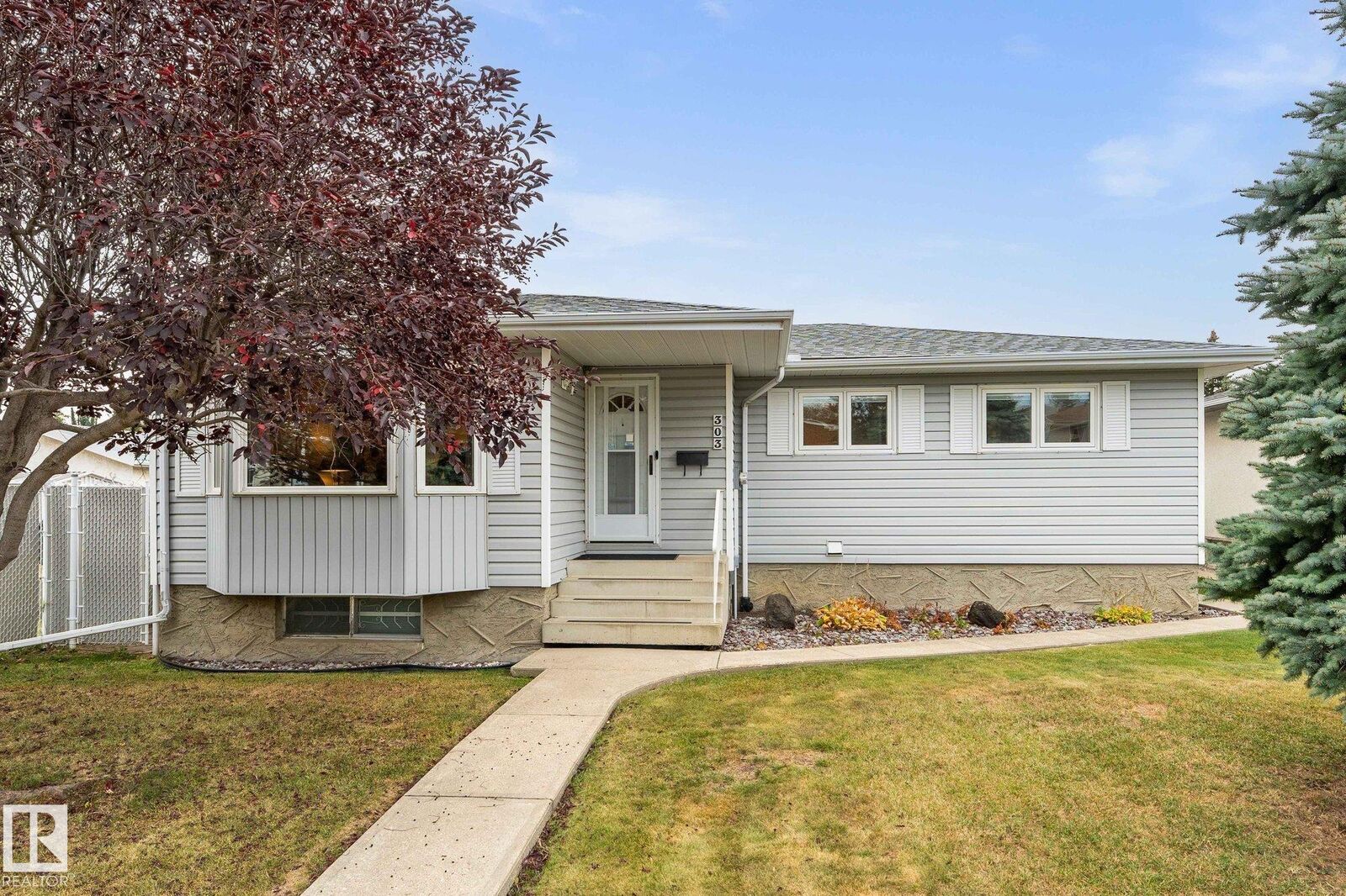 Property Photo:  303 Knottwood Road NW  AB T6K 2G5 