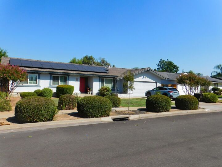 Property Photo:  744 W Palo Altp Avenue NW  CA 93704 