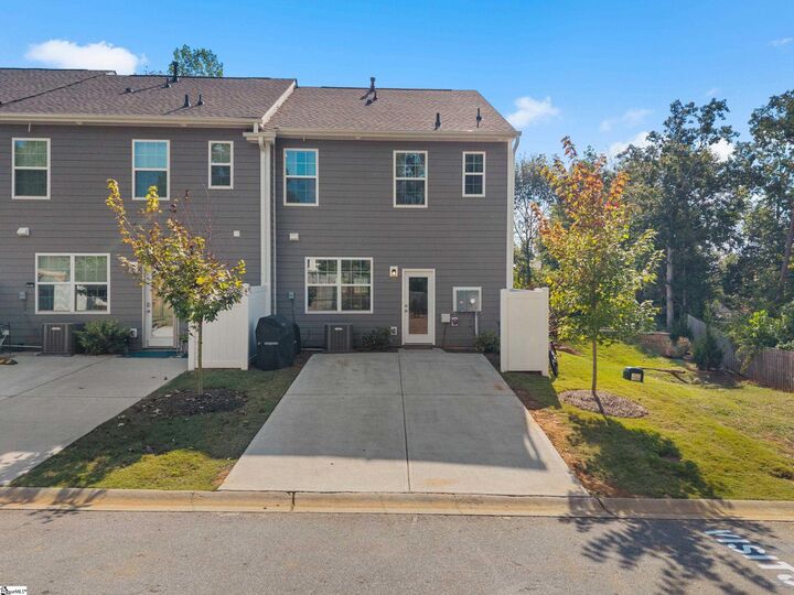 Property Photo:  9 Trakas Court  SC 29690 