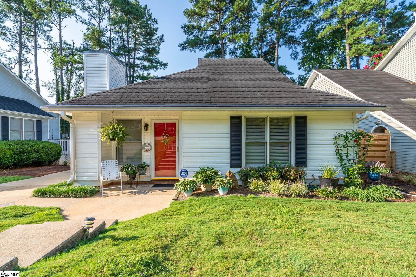 Property Photo:  23 Woodbine Court  SC 29307 