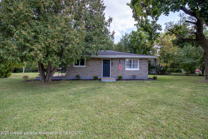2905 S Catherine Street  Lansing MI 48911 photo