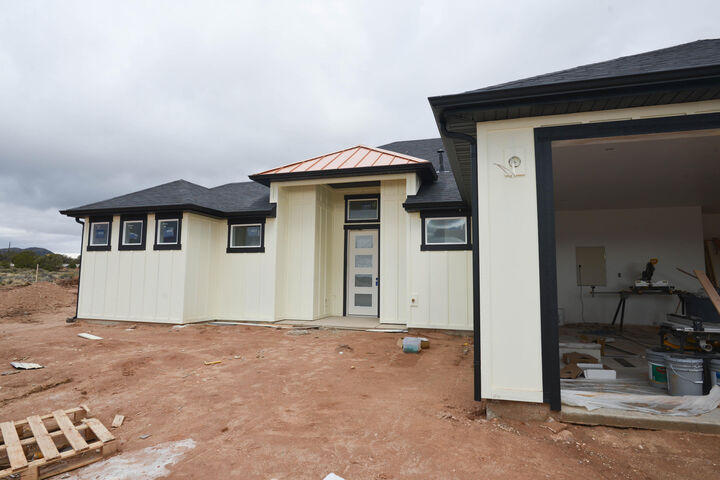 Property Photo: 4192 W Midvalley Rd UT 84721