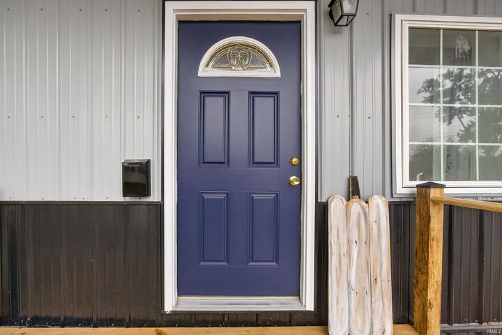 Property Photo:  607 W Warren St - Unit B  IN 47446