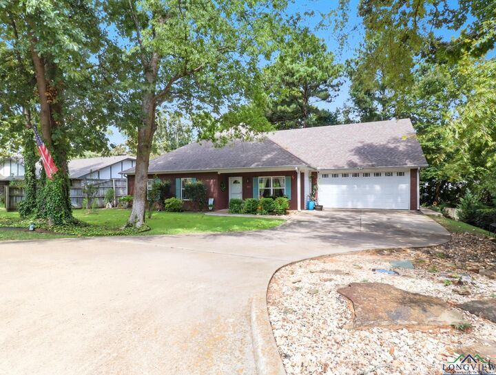 Property Photo: 511 Richfield St TX 75605