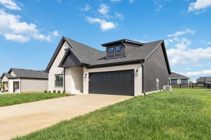 Property Photo:  534 Chickasaw Drive  KY 40475 